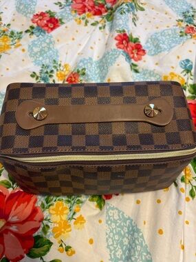 Brown Checker Travel Cosmetic Case